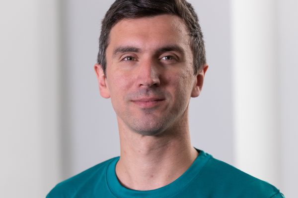 Head and shoulders photo of DAUK co-chair Dr Matt Kneale