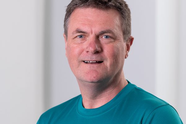 Head and shoulders photo of Dr Steve Taylor, DAUK GP co-lead